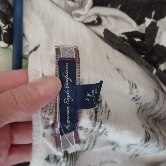 American Eagle outfitters Size Large black and white - Picture 2 of 3